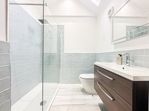 Photo 29- click for photo gallery